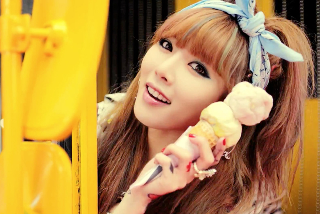 Hyuna-Ice Cream